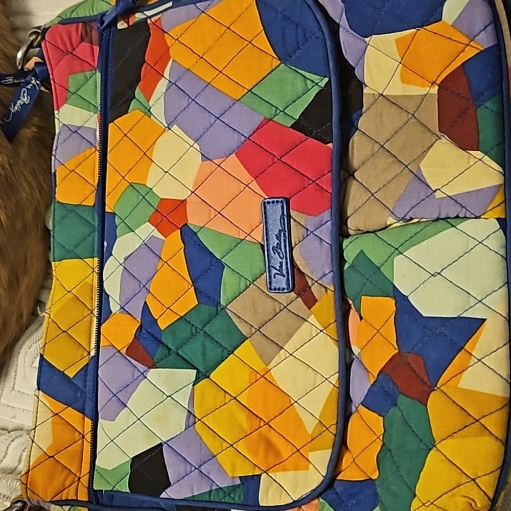VERA Bradley Mailbag style. Dbl zip, crossbody purse